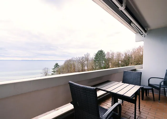Strandglueck Mit Meerblick Appartement Sierksdorf
